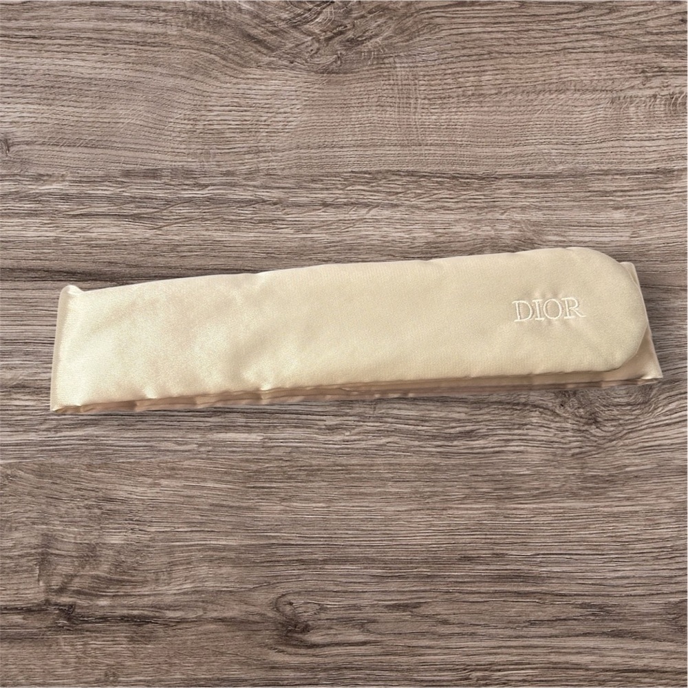 Dior White Quartz Deluxe Eye Mask Set Beauty - Picture 5 of 8